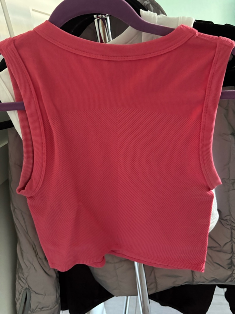 FPMovement Free Throw Muscle Tank
Women’s Cropped Rib Tank Top - Raspberry Pink - Picture 3 of 7